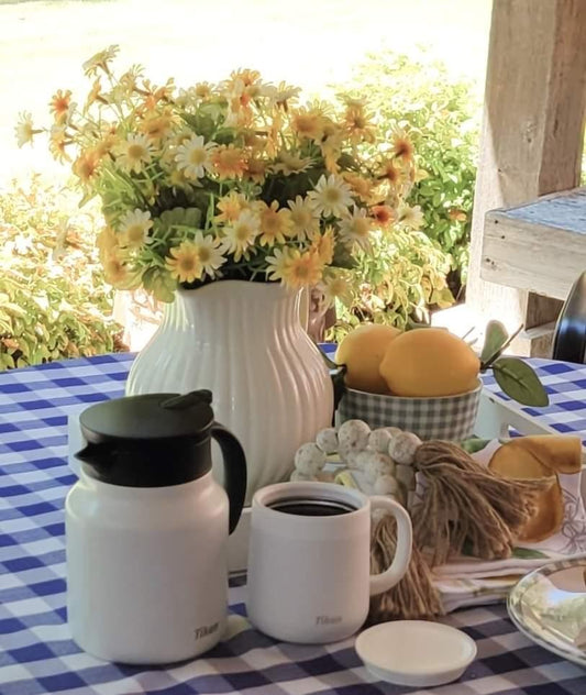 Tiken 27 Oz Thermal Coffee Server Stainless Steel Insulated Vacuum Coffee Carafes, 800ML Beverage Pitcher (White)