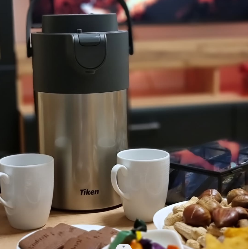 Airpot vs Thermal Carafe: Which One Is Right for Your Home or Office?